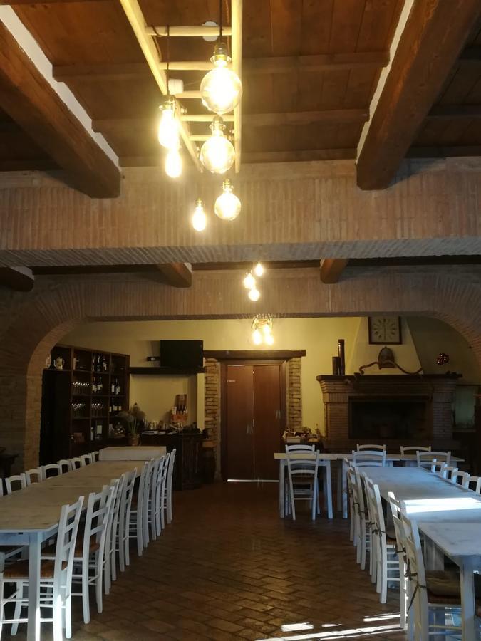 Villa Societa Agricola F.Lli Angelucci Cannara Exterior foto