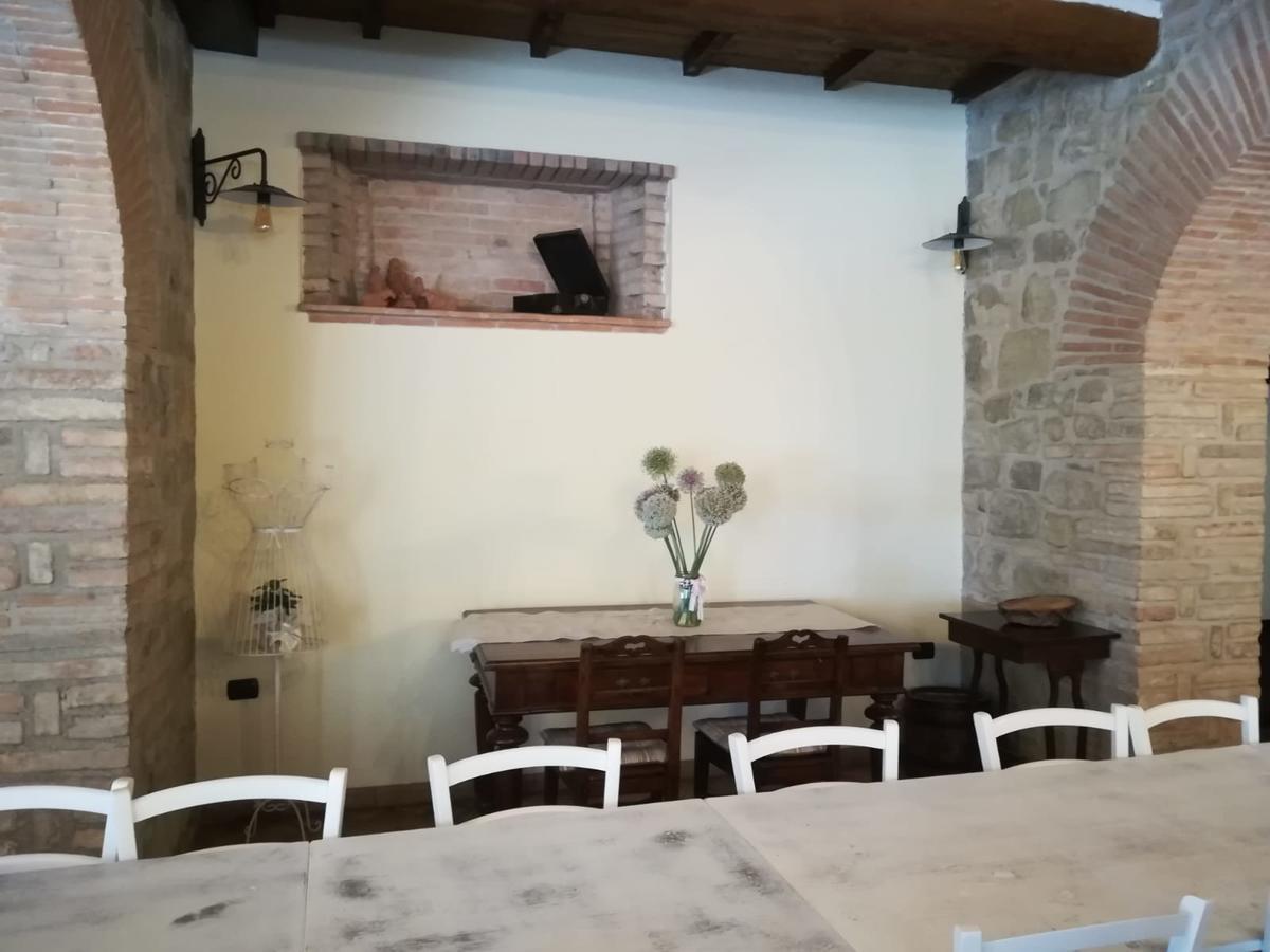 Villa Societa Agricola F.Lli Angelucci Cannara Exterior foto